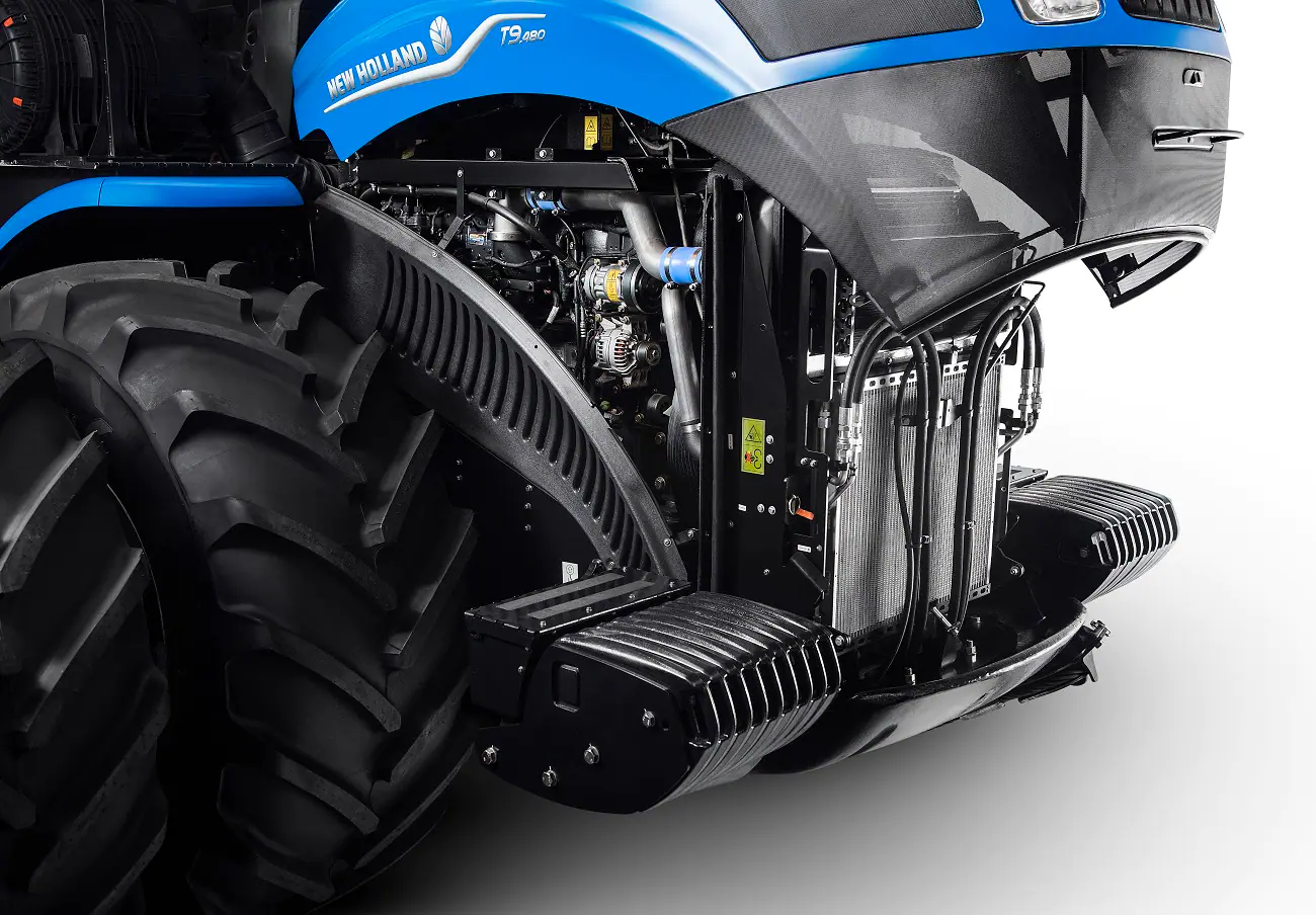 20210709165912_Trator_T9_PLM_INTELLIGENCE___Foto_estudio___Detalhe_Motor___1_